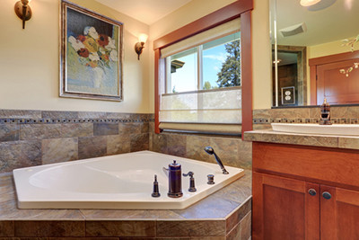Image of a bathroom with natural tile