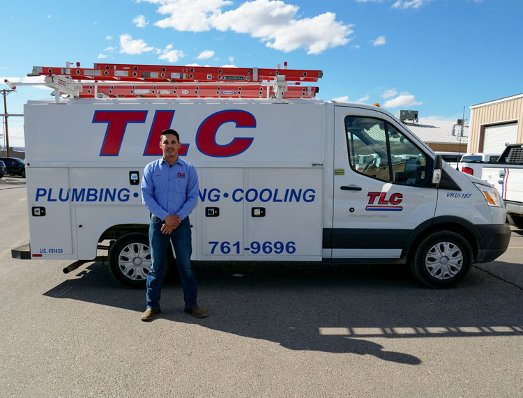 Image of Lenny in front of TLC truck